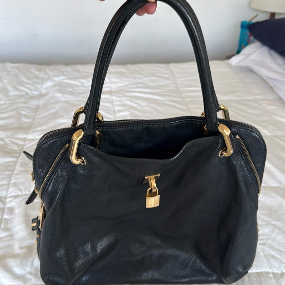 MARC JACOBS Padlock Studded Black Leather Shoulder Tote Bag.
